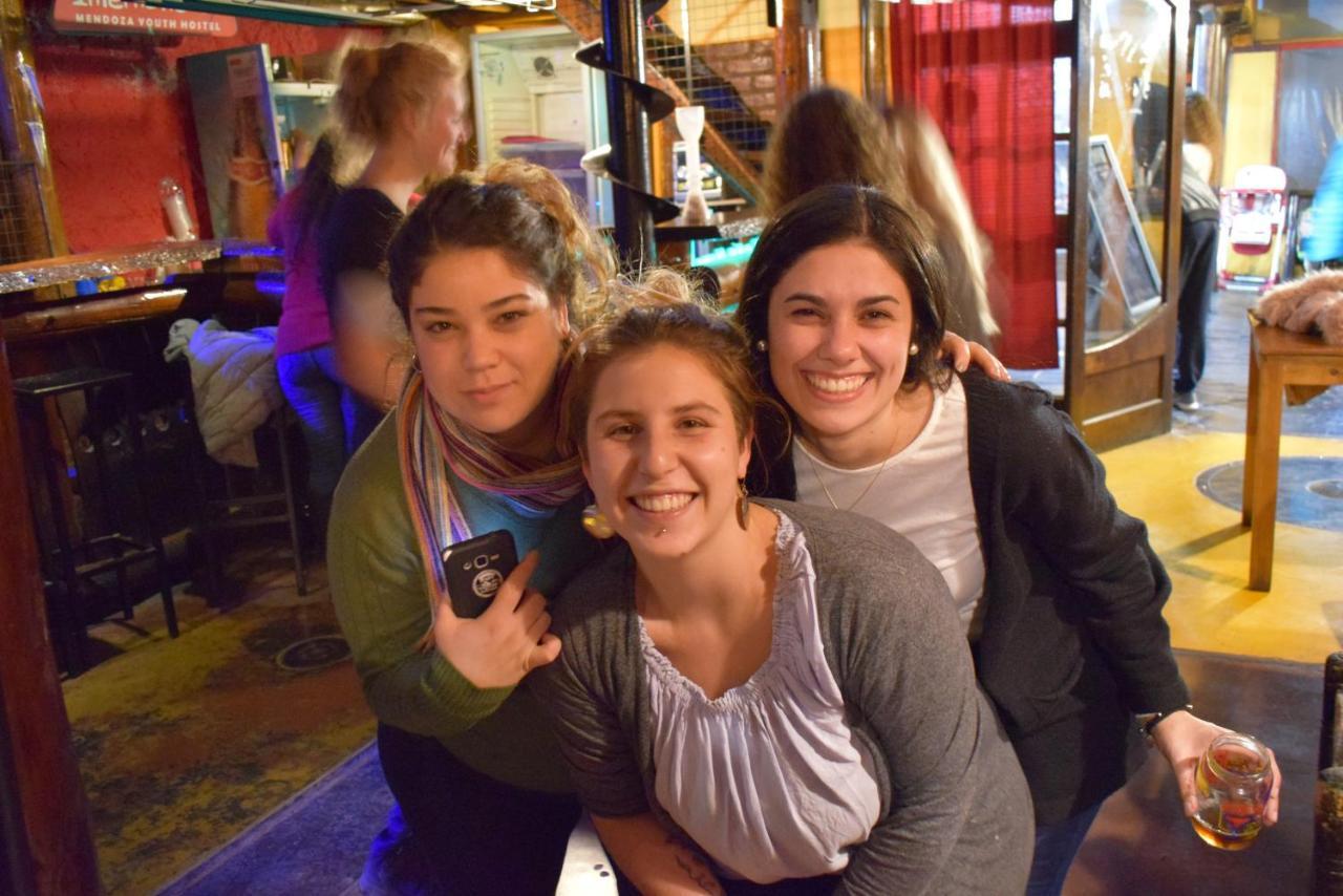Hostel Internacional Mendoza Bagian luar foto