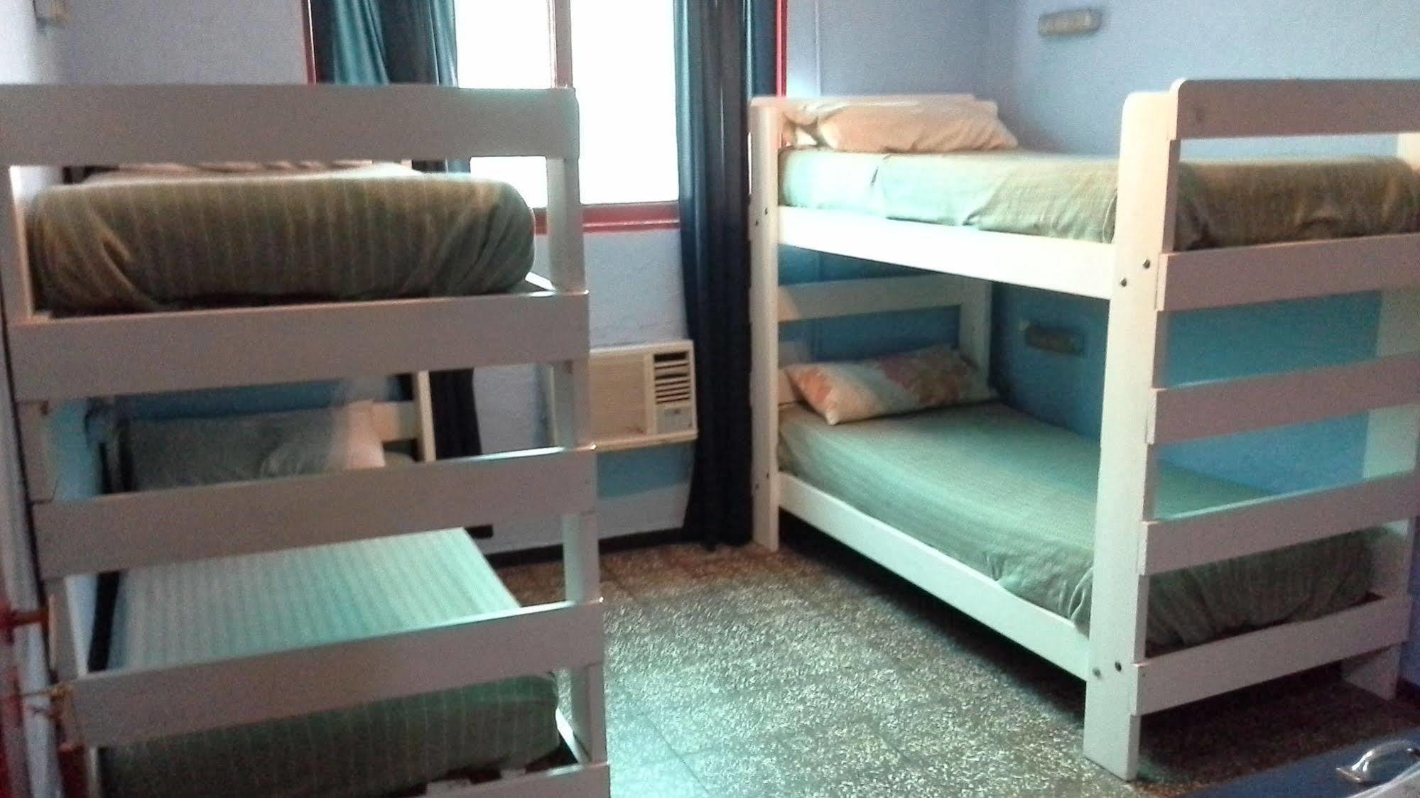 Hostel Internacional Mendoza Bagian luar foto