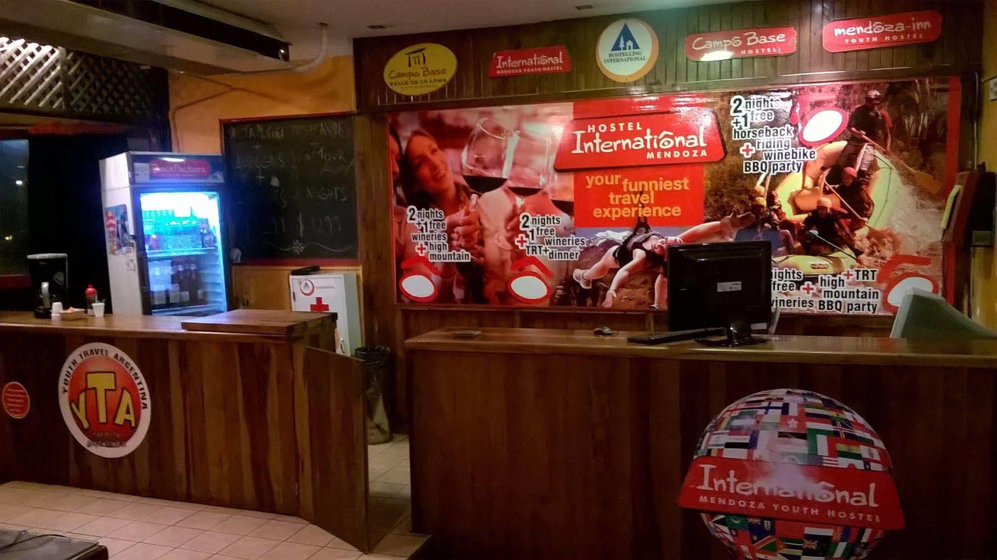 Hostel Internacional Mendoza Bagian luar foto